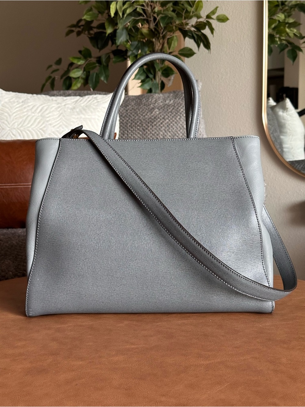 Fendi 2Jours Gray Leather Large Tote Bag Satchel Crossbody Strap Authentic - Picture 2 of 12